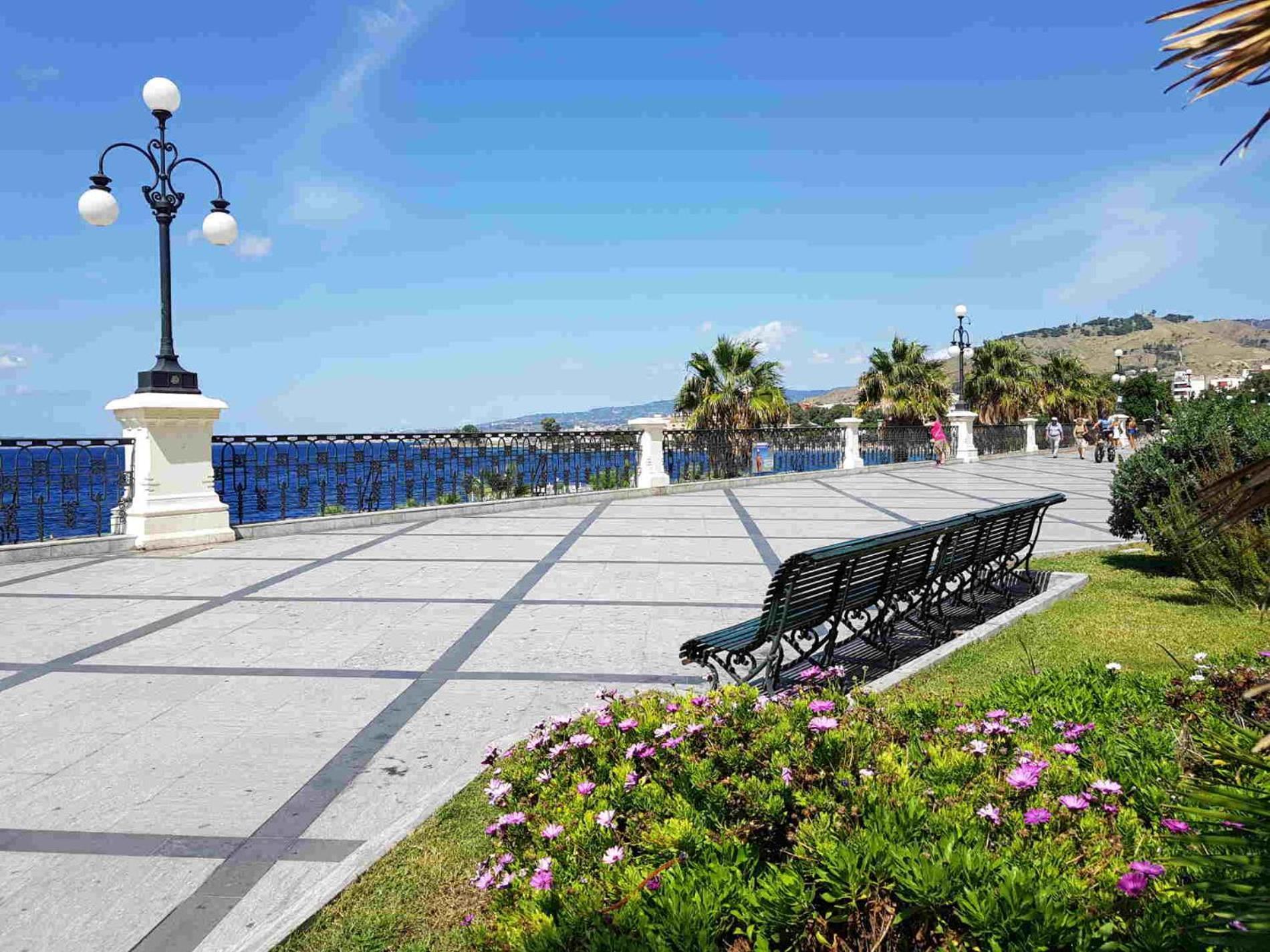 76 Avenue Suites Wi-Fi - Shuttle Reggio di Calabria Exterior foto